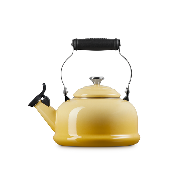 Le Creuset Classic Whistling Kettle - Camomille