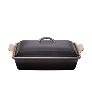 Le Creuset Rectangular Baking Dish with Lid- Oyster